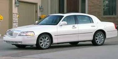 LINCOLN TOWN CAR 2004 1LNHM83W34Y619152 image